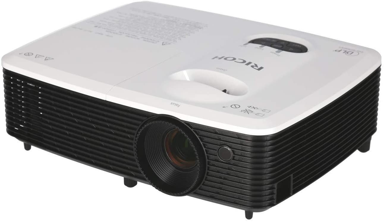 מקרן HD איכותי RICOH PJX2440 עוצמת הארה 3000 לומנס