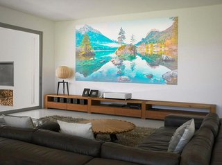 Epson EH-LS800 - ��������� ����� 4K ������ ���� ��� ������